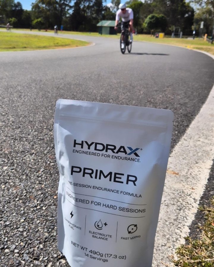 HYDRAX PRIMER pouch on the edge of a bike track during a training session