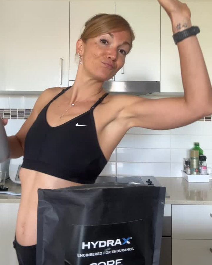 Athlete ready to train with HYDRAX CORE